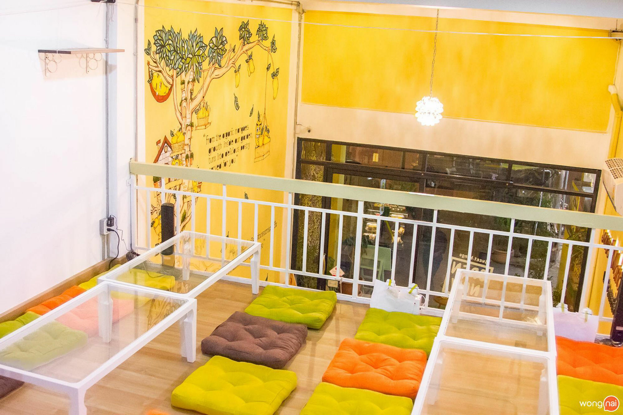 Oyo 743 Sweet Mango Cafe And Hostel Чиангмай Экстерьер фото