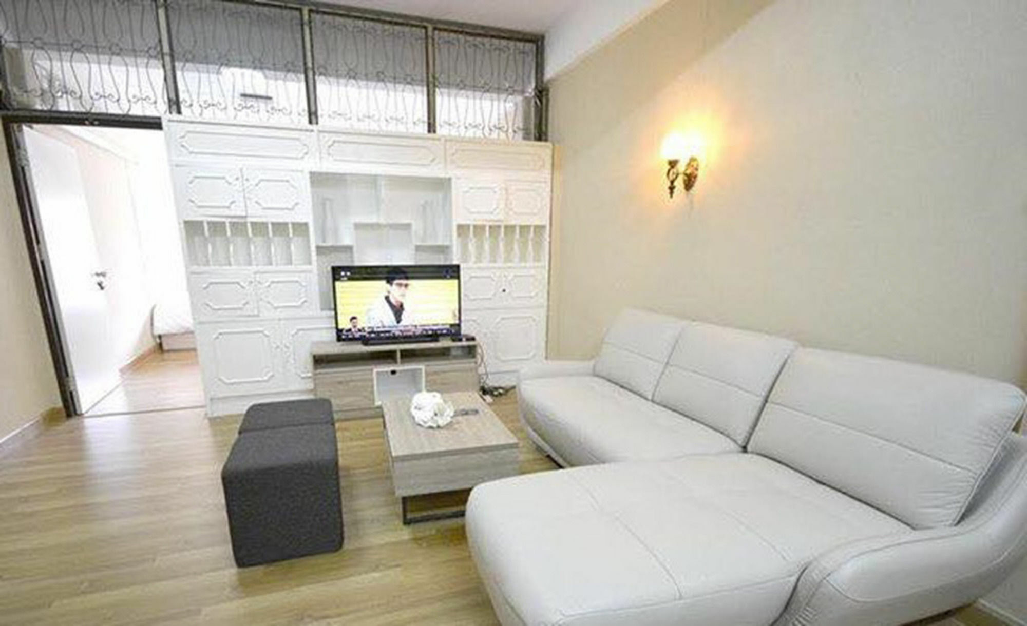 Oyo 743 Sweet Mango Cafe And Hostel Чиангмай Экстерьер фото