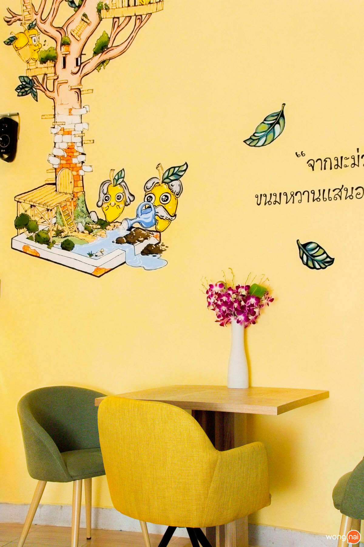 Oyo 743 Sweet Mango Cafe And Hostel Чиангмай Экстерьер фото